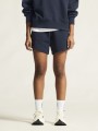1916301-396000 Frequent Sweatshorts Woman closeup4.jpg