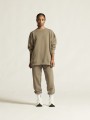 1916297-240000 Frequent RN Sweatshirt Woman closeup1.jpg