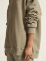 1916297-240000 Frequent RN Sweatshirt Woman closeup6.jpg
