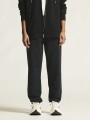 1916303-999000 Craft Frequent Sweatpants Woman closeup4.jpg